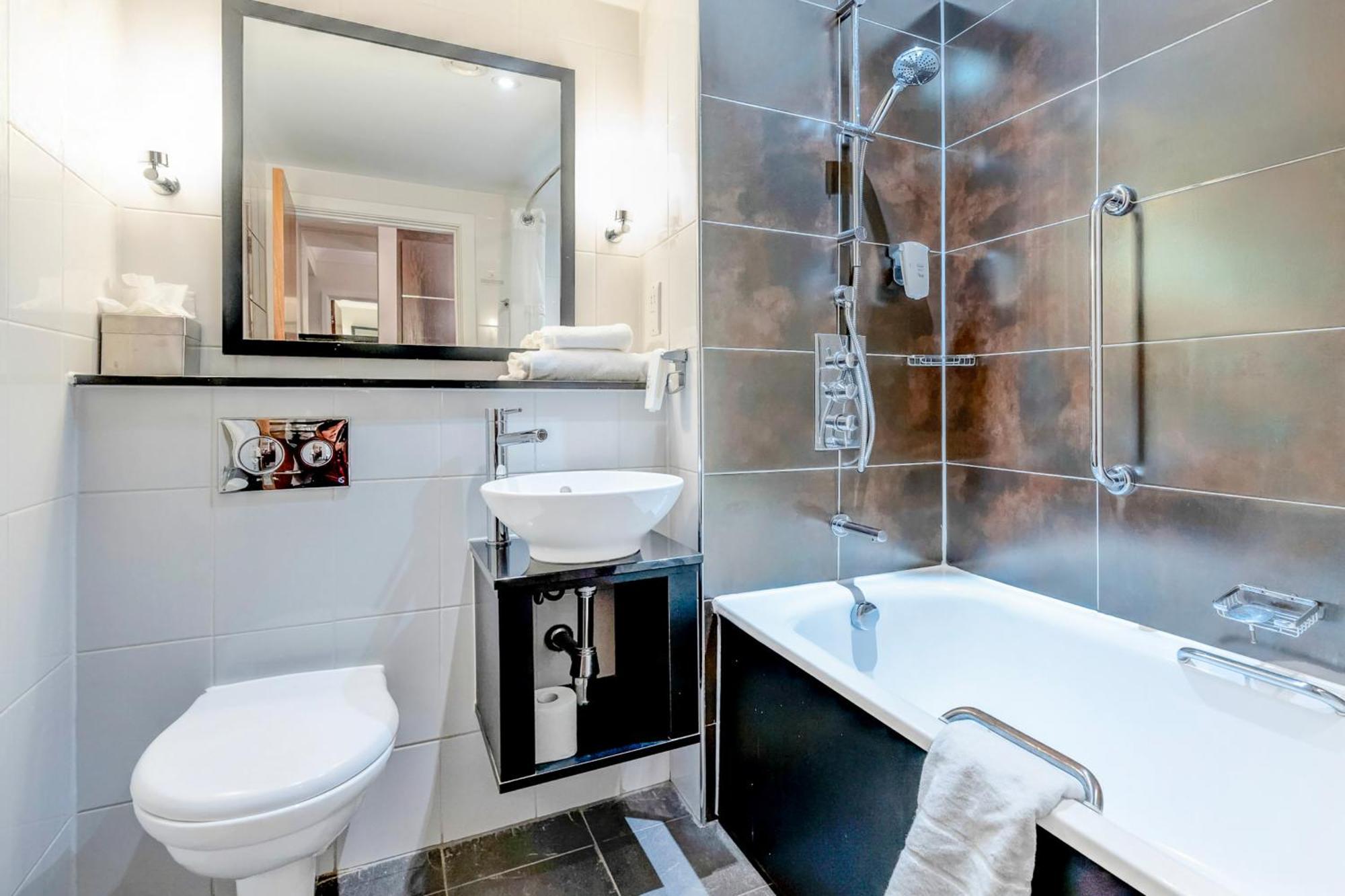 Double Guest Room